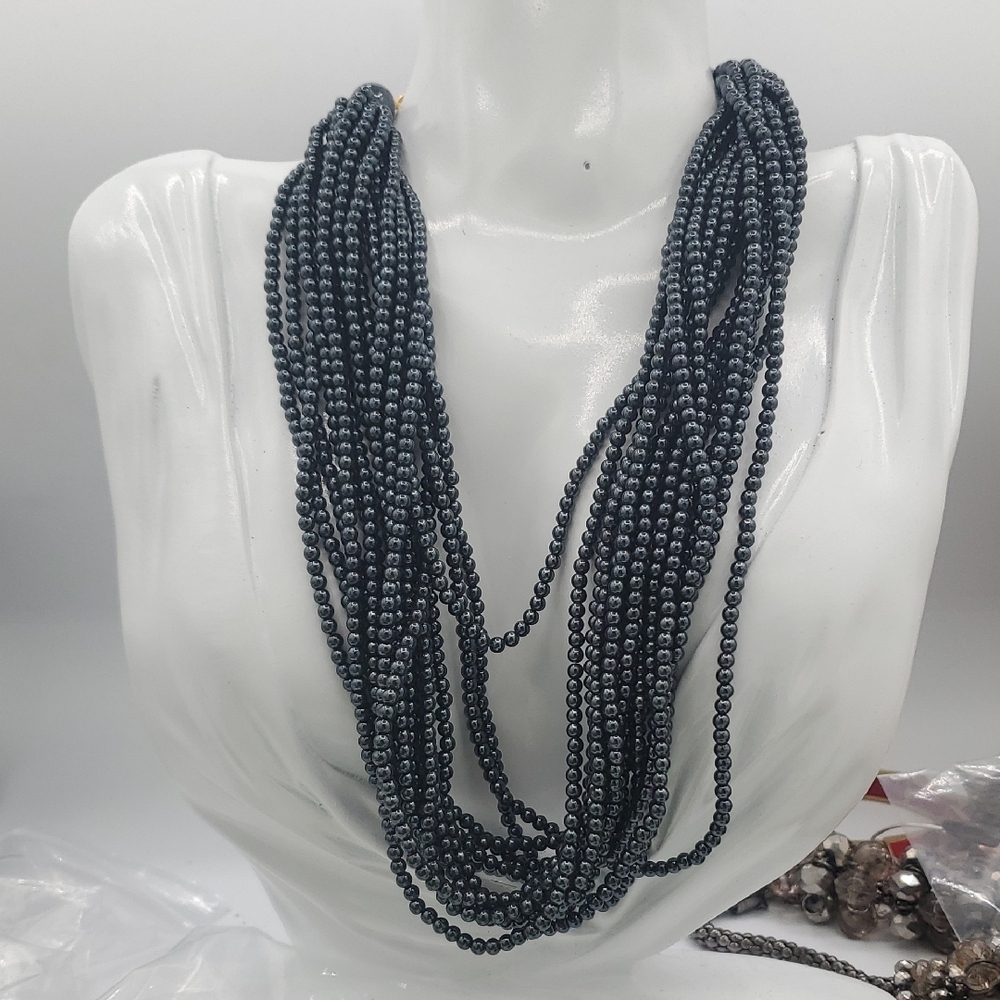 Elegant Blue Black Beaded Necklace 20 Inch Bushel N3829